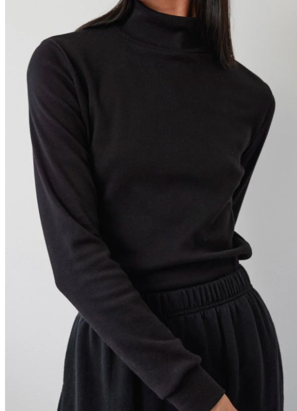 Wol Hide Easy Turtleneck : Black