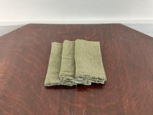 Basix Linen Napkins in Armee