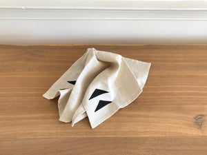 Double Triangle Natural Napkins