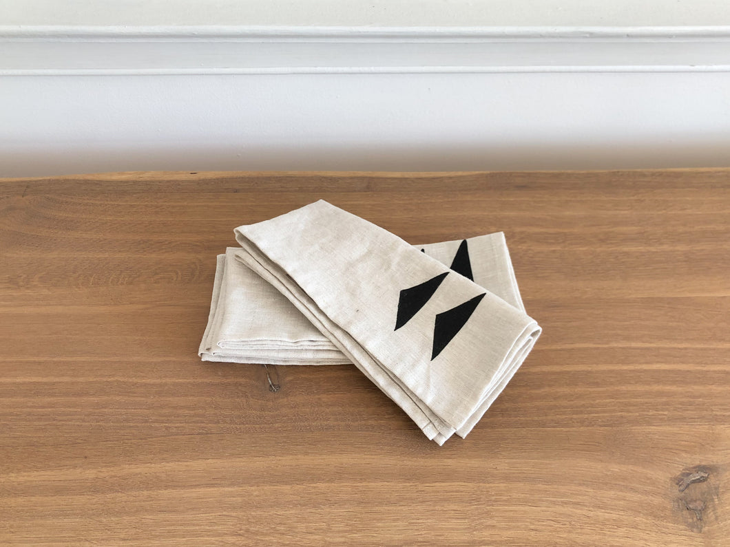 Double Triangle Natural Napkins